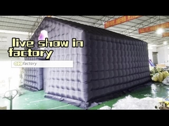 Tenda pesta disko portabel yang bisa dipadamkan di luar halaman belakang klub malam