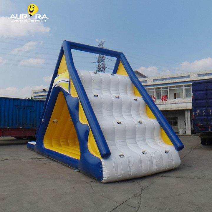 Outdoor Party Inflatable Water Toys Floating Water Slide Climbing Wall Tower Untuk Laut