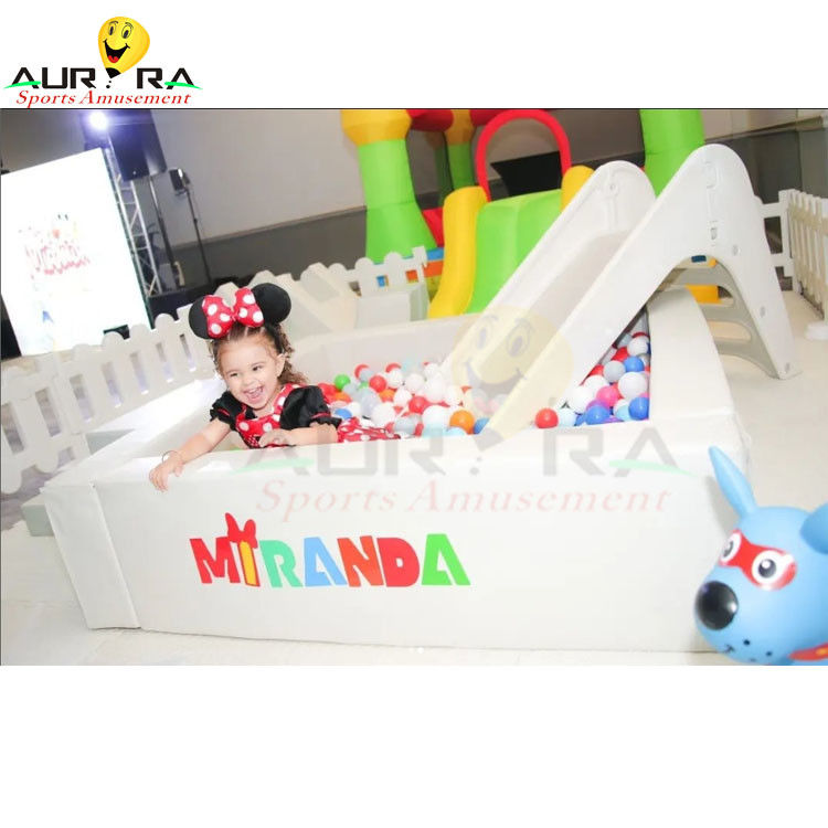 Multi Color Inflatable Soft Play Equipment Indoor Kids Ball Pit Toy Disesuaikan