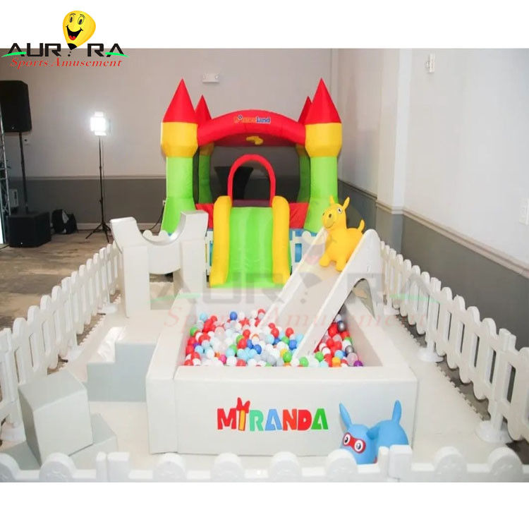 Multi Color Inflatable Soft Play Equipment Indoor Kids Ball Pit Toy Disesuaikan