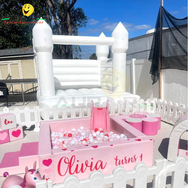 Lapangan bermain dalam ruangan Anak-anak Soft Play Set Anak-anak Bola Pit Bounce House Dengan Slide