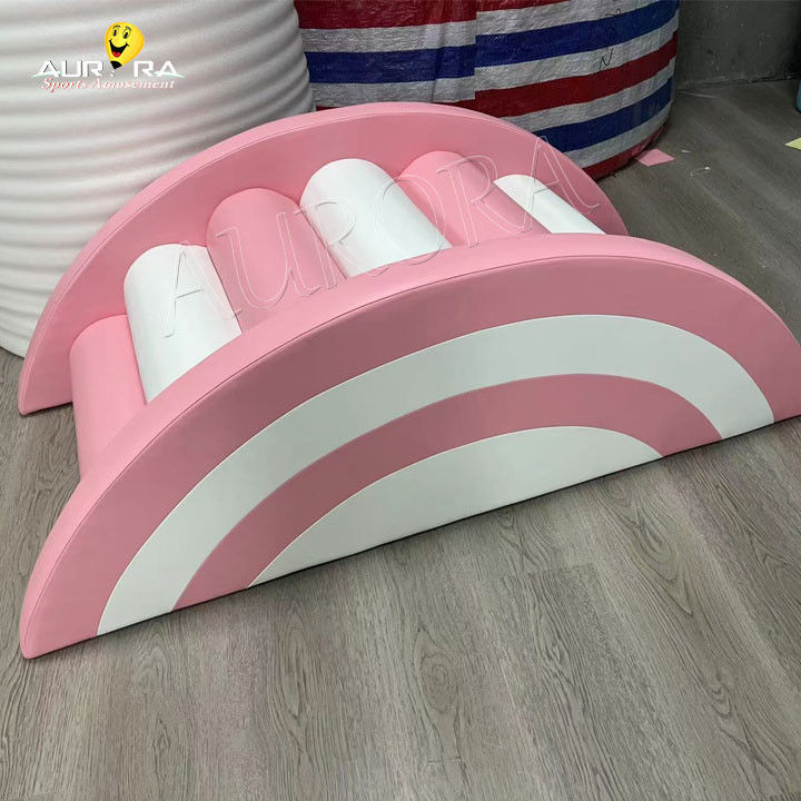 Tempat bermain Peralatan Soft Play Set Outdoor Play Pink Blue Putih Indoor Bouncy