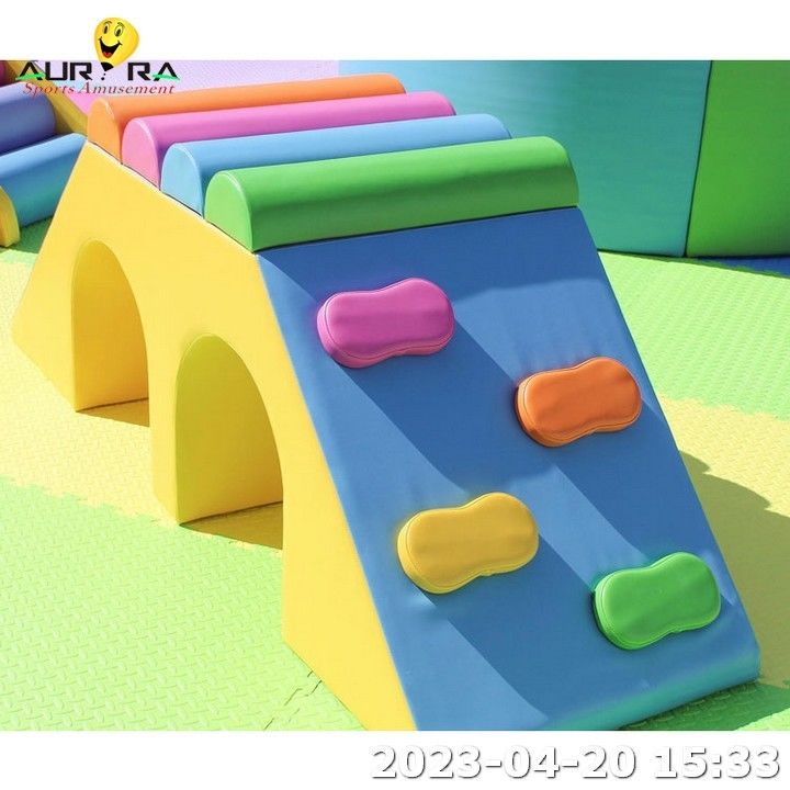 Indoor Soft Playground For Kids Soft Climber Set Acara pesta ulang tahun Biru
