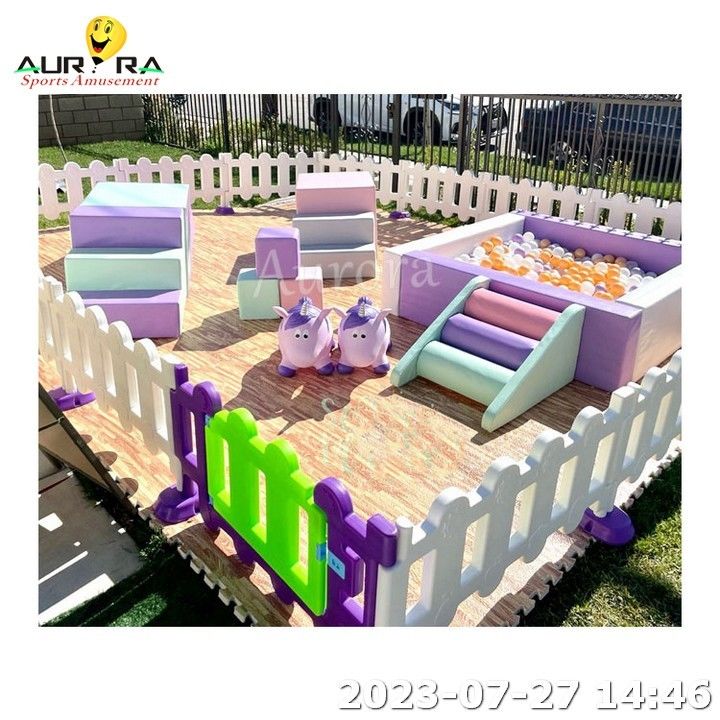 Ball Pit Peralatan kolam renang Soft Play Pagar Untuk Anak-anak Putih Soft Play Ball Pit