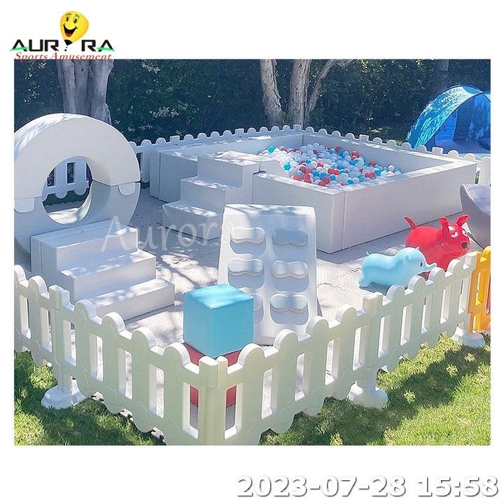Set Permainan Lembut Anak-anak Permainan Lembut Merry Go Round Taman Bermain Luar Ruangan Lubang Bola Pendaki