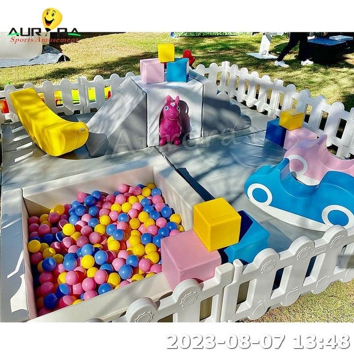 Set Permainan Lembut Anak-anak Permainan Lembut Merry Go Round Taman Bermain Luar Ruangan Lubang Bola Pendaki
