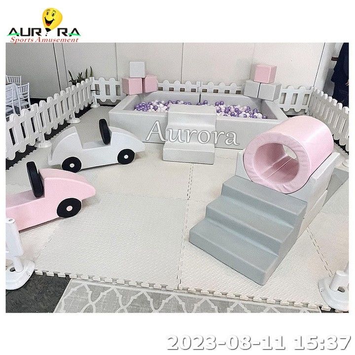 Soft Play Gate Outdoor Playroom Taman bermain anak-anak Netral Indoor Soft Play Anak-anak