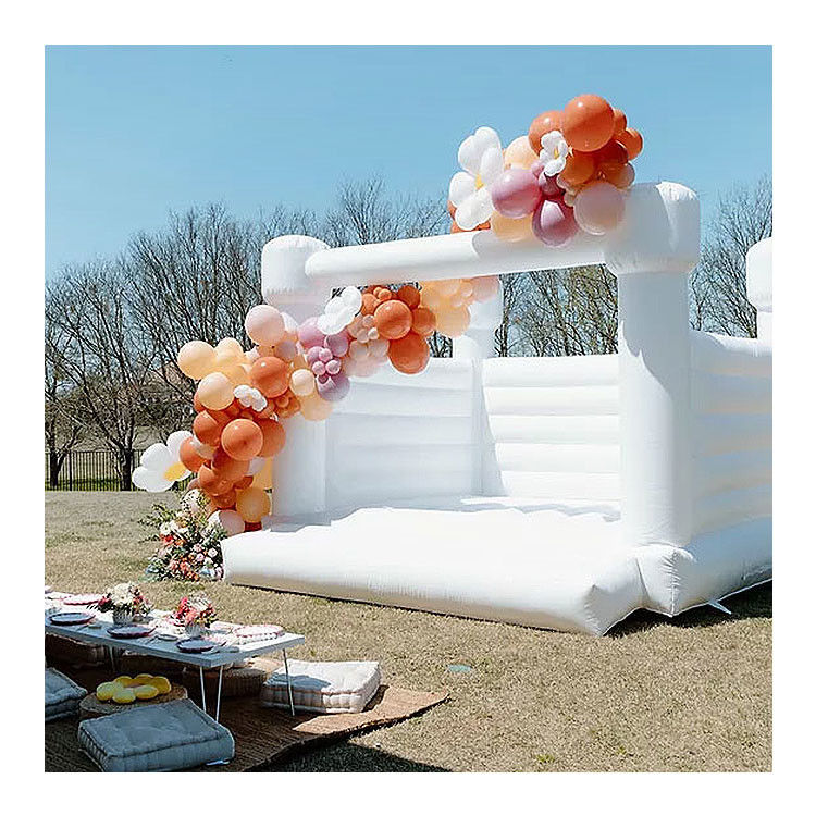 Dekorasi Pernikahan Kastil Bouncing Putih Rumah Bouncing Inflatable Dijual