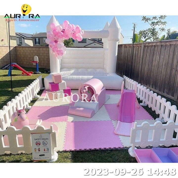 Bangun Bouncing Blue Mini Castle Soft Play Equipment Area Untuk Anak-anak Dengan Pagar