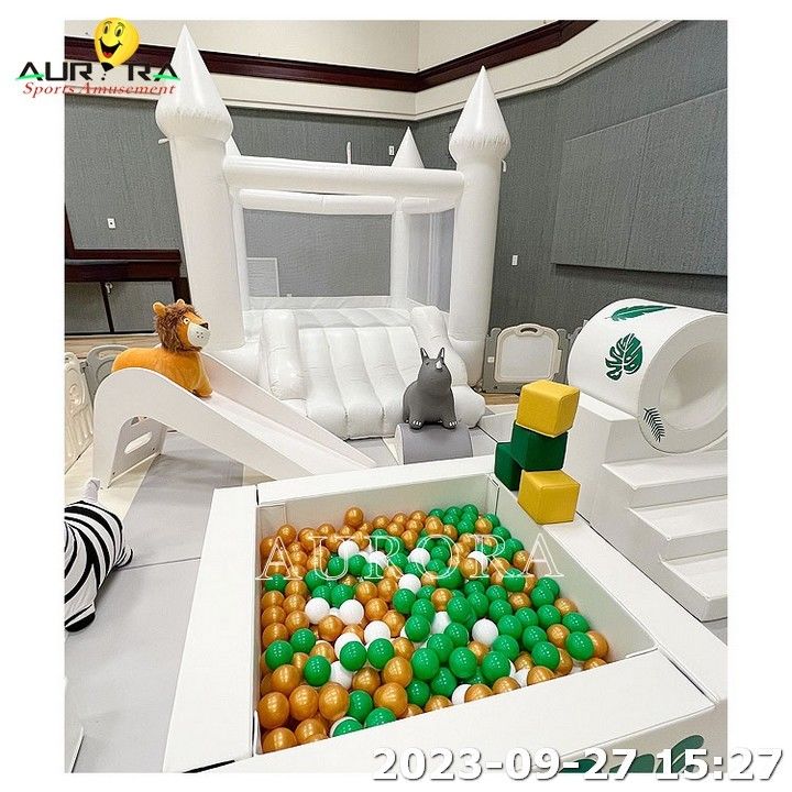 Murah Custom Indoor White Soft Play Peralatan Soft Play dengan rumah bouncing inflatable