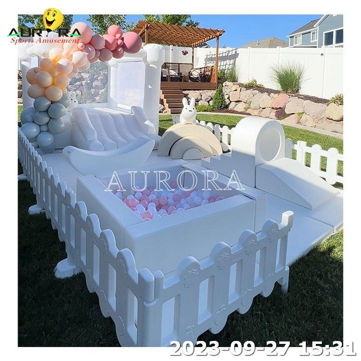 Murah Custom Indoor White Soft Play Peralatan Soft Play dengan rumah bouncing inflatable