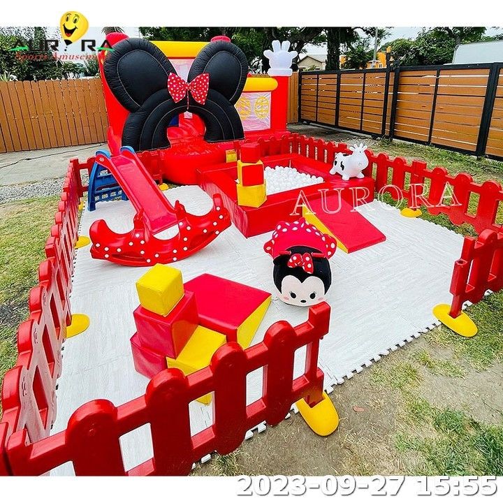 Peralatan Soft Play Daycare Center Indoor Soft Play Putih Untuk Sewa Rumah Penjaga