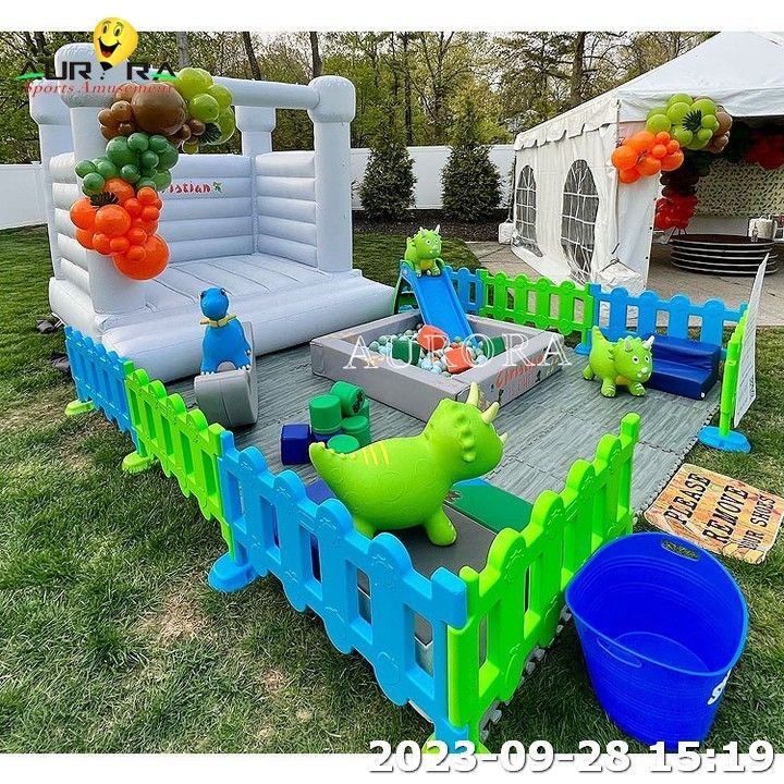 White Bouncy Castle White Soft Play Sets Peralatan Taman Permainan Indoor Soft Play Party