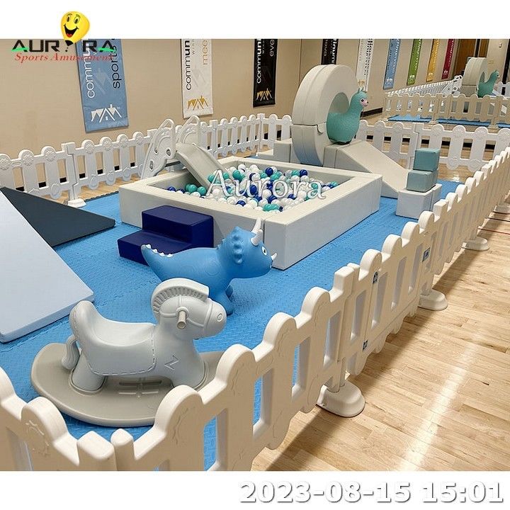 White Fence Soft Play Outdoor Soft Play Equipment Indoor Area Kecil Untuk Sewa Pesta